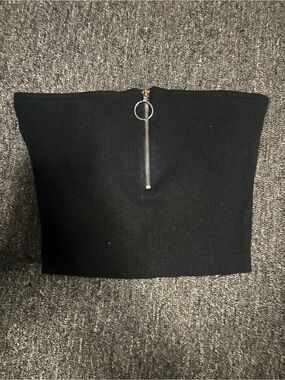 Kendall & Kylie Black Ribbed Bandeau with Silver Zipper Pull
